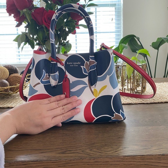 Kate Spade Crossbody Bag - Picture 2 of 6